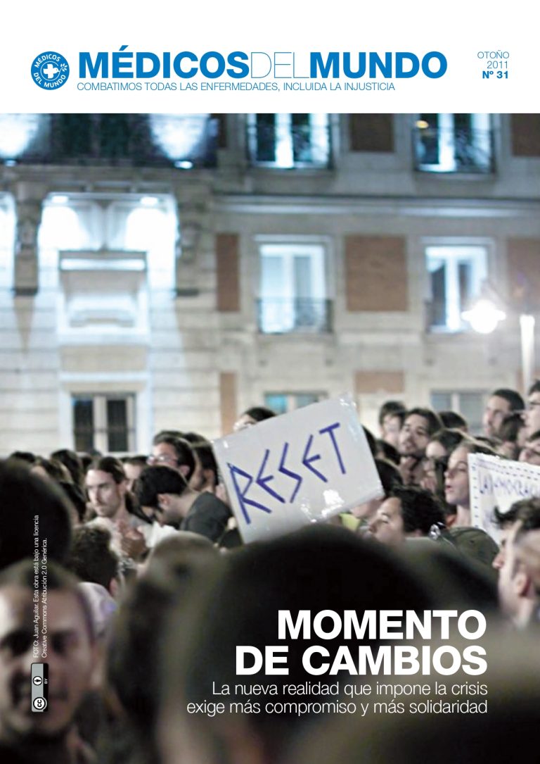 Portada Revista de Médicos del Mundo nº 31 Otoño 2011. Momento de cambios