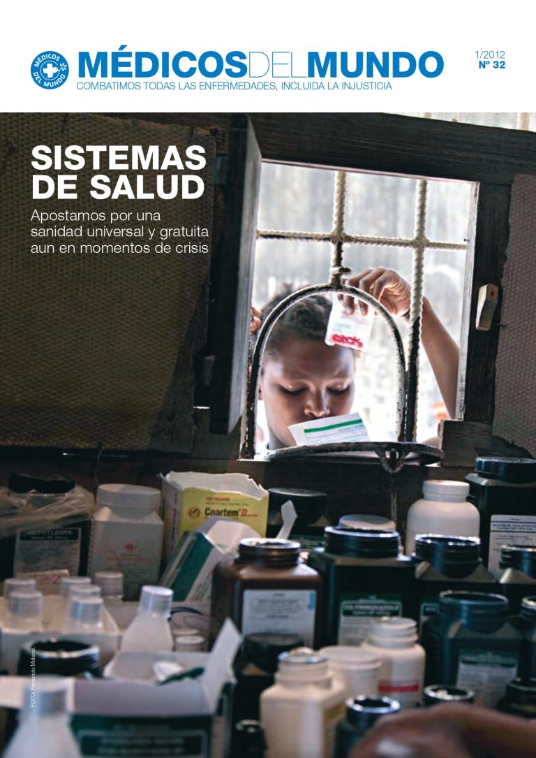 Portada Revista de Médicos del Mundo nº 32 Enero 2012. Sistemas de salud