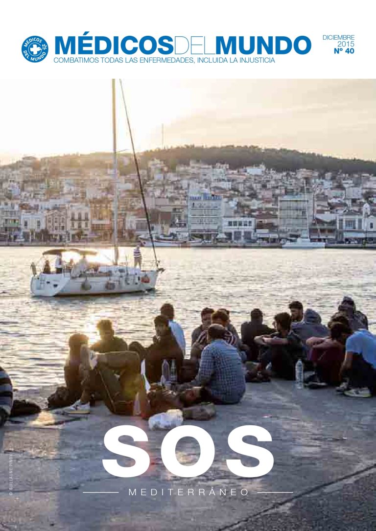 Portada Revista de Médicos del Mundo nº 40 Diciembre 2015 SOS Mediterráneo