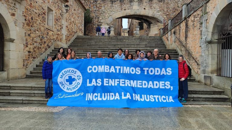 Equipo de Médicos del Mundo Extremadura celebra el Día Mundial de la Salud en Cáceres.