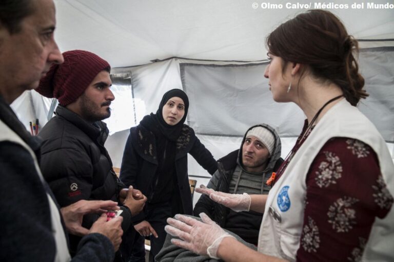 Atención sanitaria en Idomeni, Grecia, 2016.